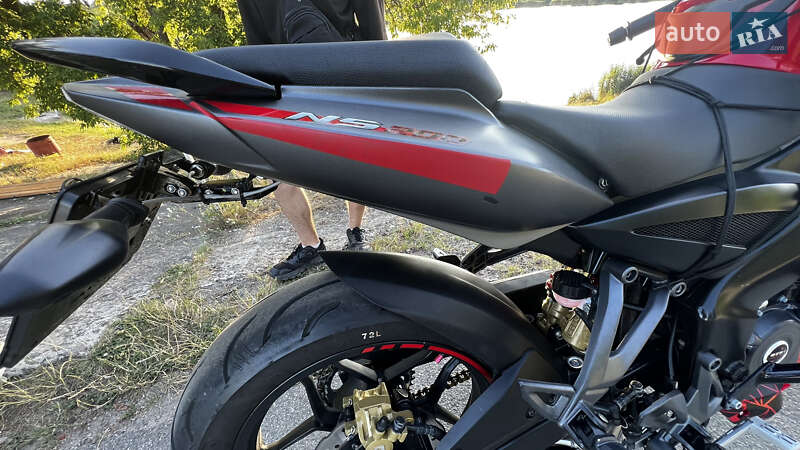 Спортбайк Bajaj Pulsar NS200 2021 в Прилуках фото 4 Спортбайк Bajaj Pulsar NS200 2021 в Прилуках