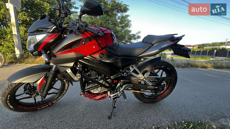 Спортбайк Bajaj Pulsar NS200 2021 в Прилуках фото 8 Спортбайк Bajaj Pulsar NS200 2021 в Прилуках