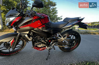 Спортбайк Bajaj Pulsar NS200 2021 в 