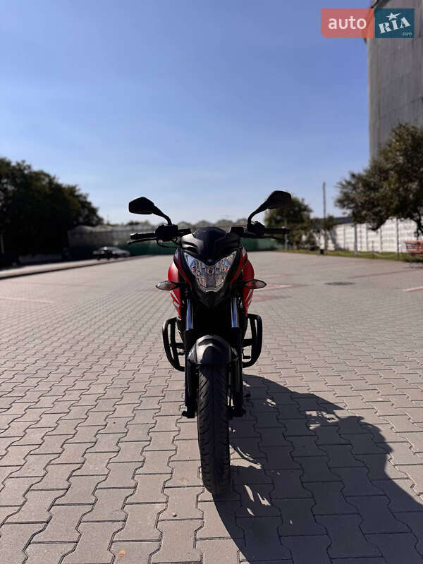 Мотоцикл Классік Bajaj Pulsar NS200 2021 в Теофіполі