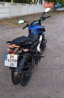 Мотоцикл Без обтекателей (Naked bike) Bajaj Pulsar NS200 2022 в 