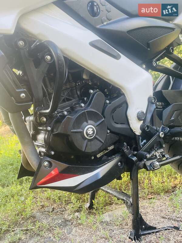 Мотоцикл Без обтекателей (Naked bike) Bajaj Pulsar NS200 2021 в Киеве