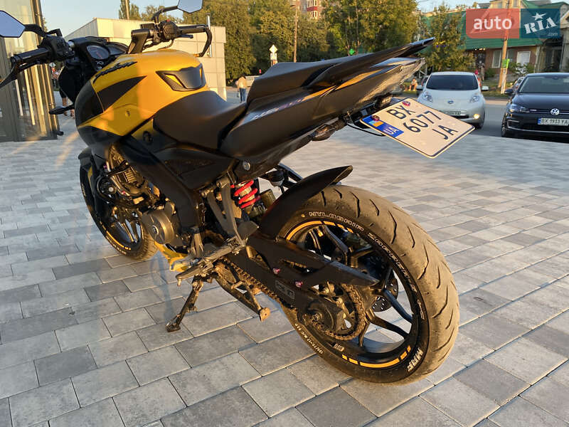 Мотоцикл Классик Bajaj Pulsar NS200 2021 в Каменец-Подольском