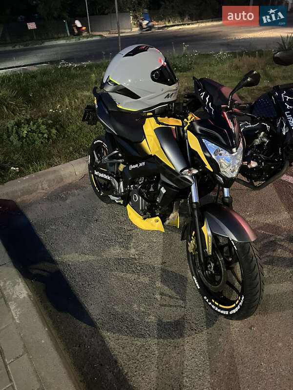 Мотоцикл Классик Bajaj Pulsar NS200 2018 в Рава-Русской