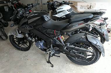 Мотоцикли Bajaj Pulsar 2017 в Ужгороді