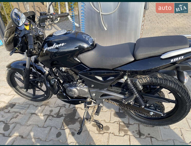 Мотоцикл Спорт-туризм Bajaj Pulsar 2021 в Софиевке фото 3 Мотоцикл Спорт-туризм Bajaj Pulsar 2021 в Софиевке