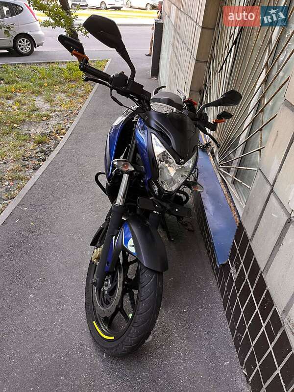 Мотоцикл Багатоцільовий (All-round) Bajaj Pulsar 2016 в Києві