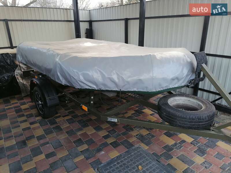 Лодка Bark B 2022 в Чернигове