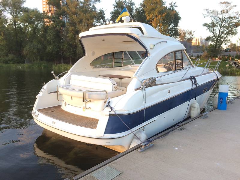 Моторна яхта Bavaria Sport 2009 в Києві
