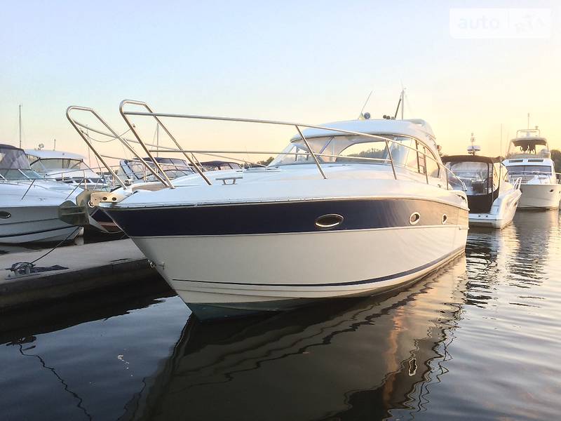 Моторна яхта Bavaria Sport 2009 в Києві
