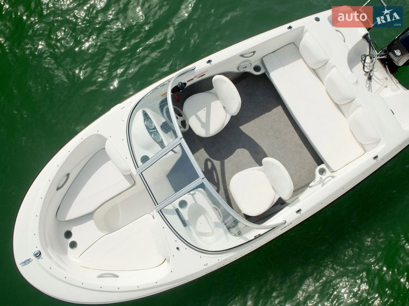 Катер Bayliner 160 2012 в Киеве фото 5 Катер Bayliner 160 2012 в Киеве