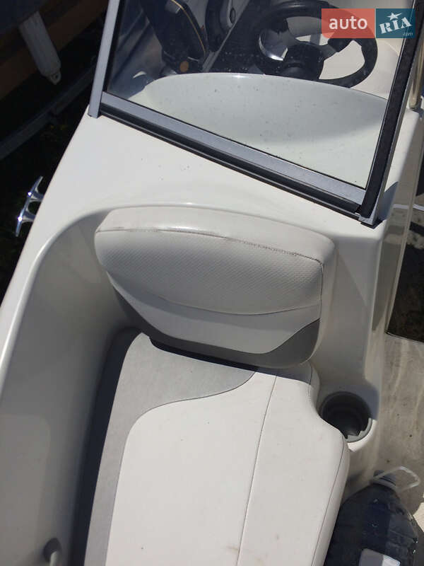 Катер Bayliner 175 2008 в Киеве