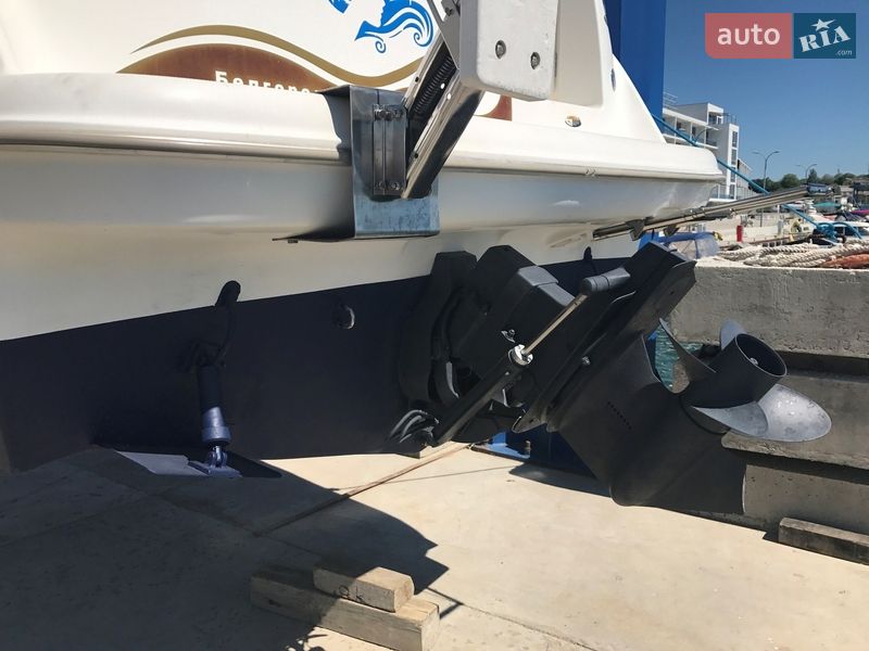 Моторна яхта Bayliner 2455 2001 в Одесі