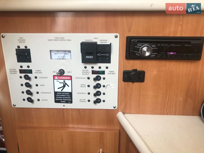 Моторна яхта Bayliner 2455 2001 в Одесі