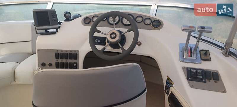 Моторная яхта Bayliner 2859 1999 в Кельменцах