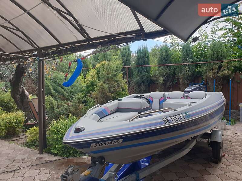Bayliner Capri 1989