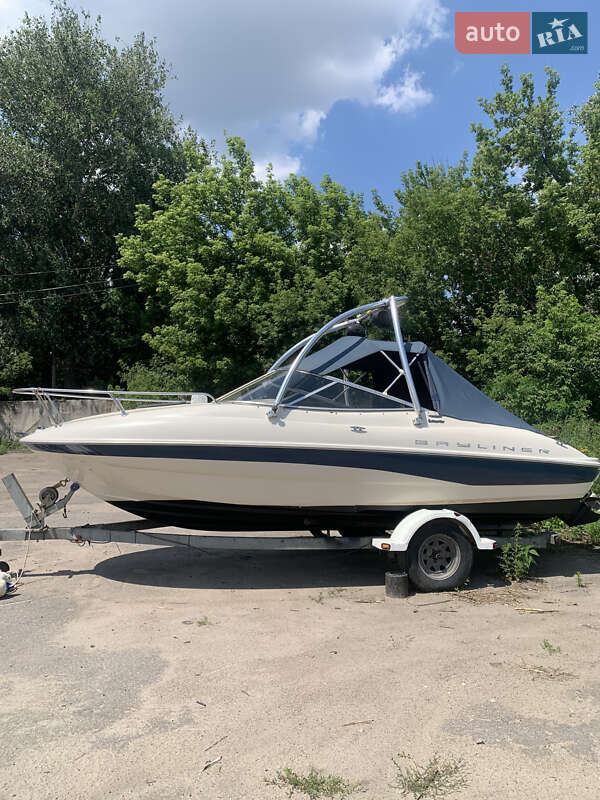 Катер Bayliner Capri 2007 в Кременчуге