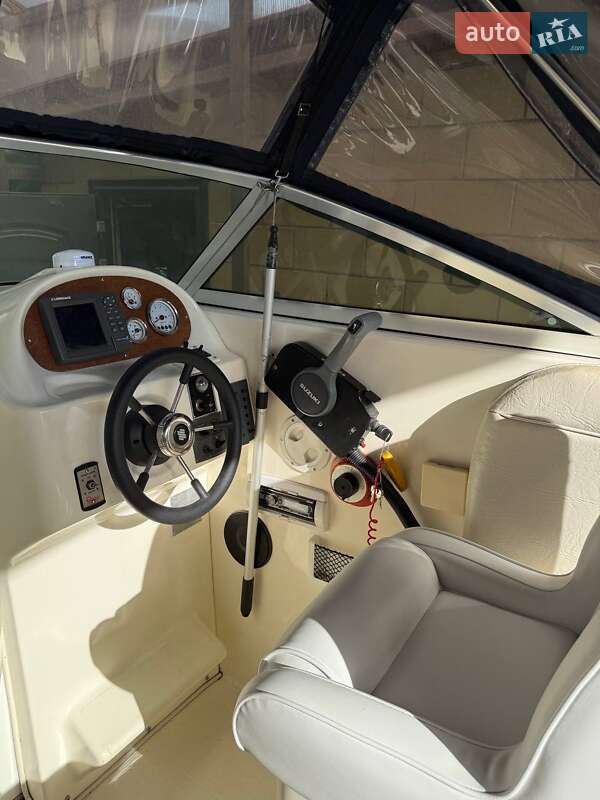 Катер Bayliner Cuddy 2005 в Дніпрі