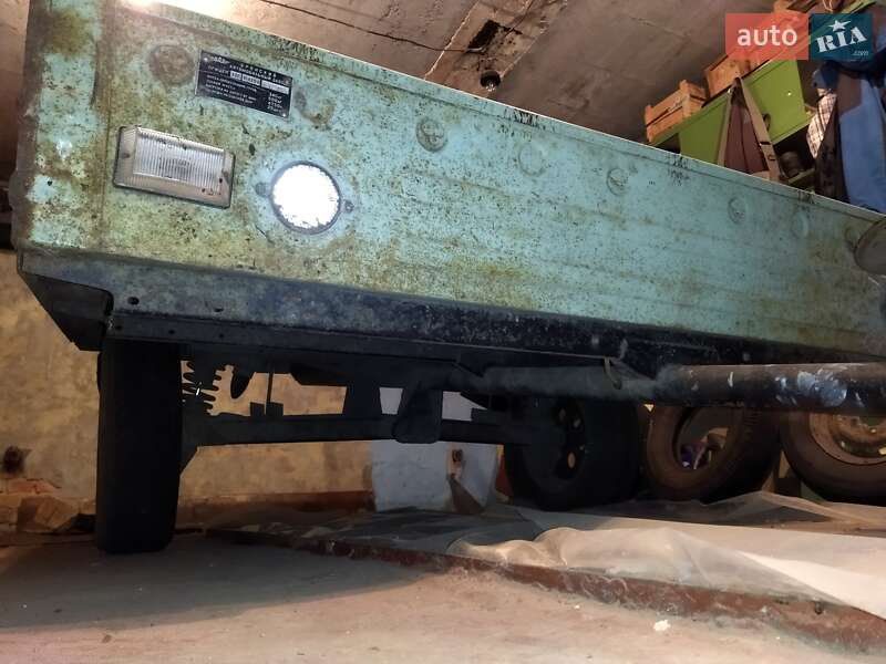 Легковий причіп БАЗ 8142 1992 в Ніжині