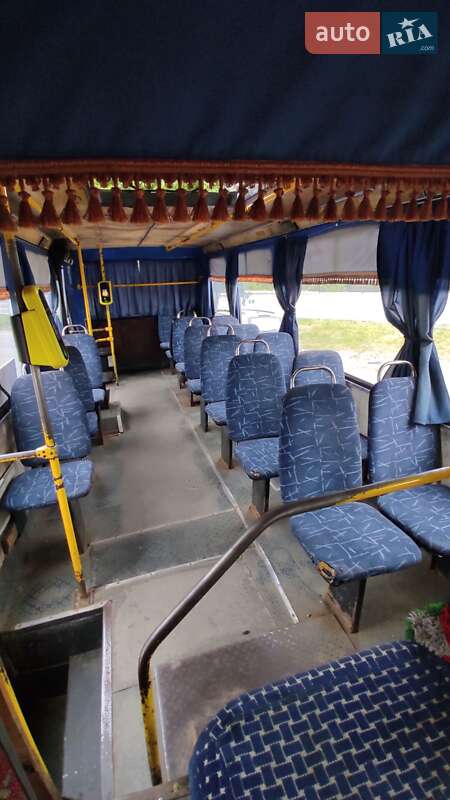 Міський автобус БАЗ А 079 Эталон 2006 в Львові фото 10 Міський автобус БАЗ А 079 Эталон 2006 в Львові