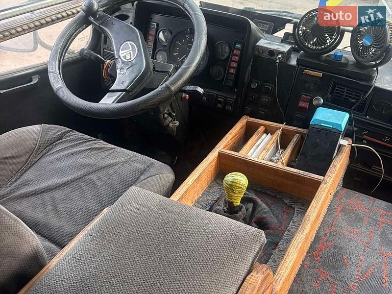 Приміський автобус БАЗ БАЗ 2006 в Львові