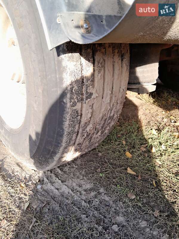 Самосвал полуприцеп Benalu Benalu 2006 в Лубнах