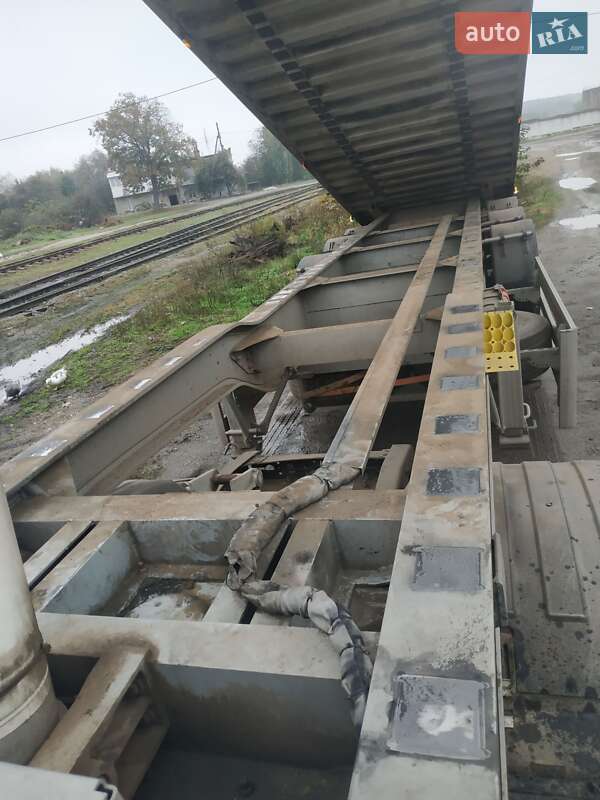 Зерновоз - прицеп Benalu Benalu 2013 в Староконстантинове