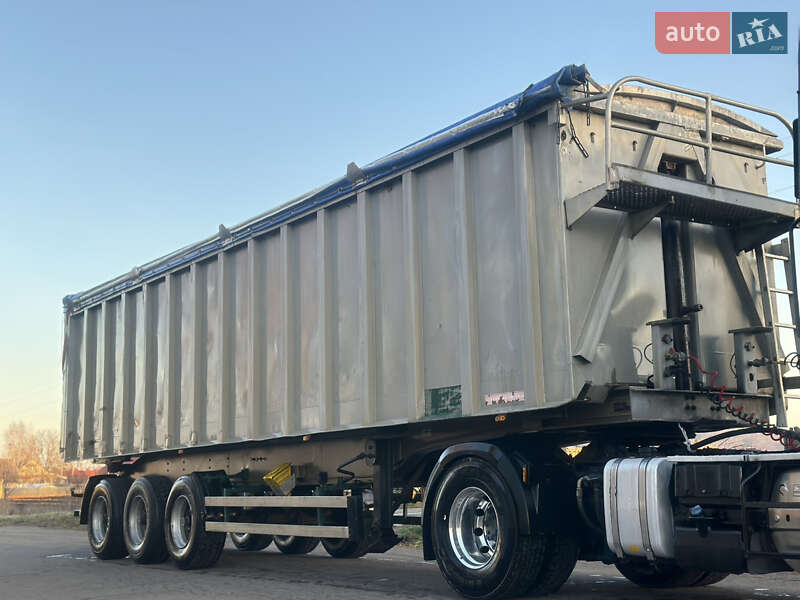 Самосвал полуприцеп Benalu Benalu 1992 в Дубно фото Самосвал полуприцеп Benalu Benalu 1992 в Дубно