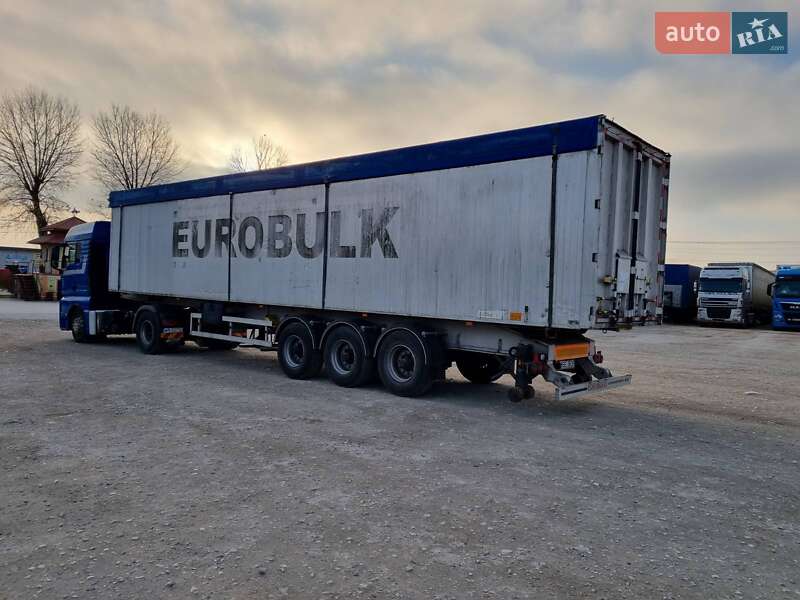 Самосвал полуприцеп Benalu Fruehauh 2010 в Виннице