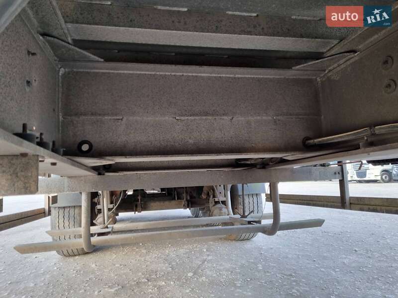 Самосвал полуприцеп Benalu Fruehauh 2010 в Виннице