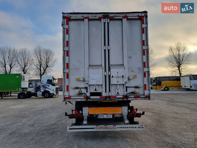 Самосвал полуприцеп Benalu Fruehauh 2010 в Виннице