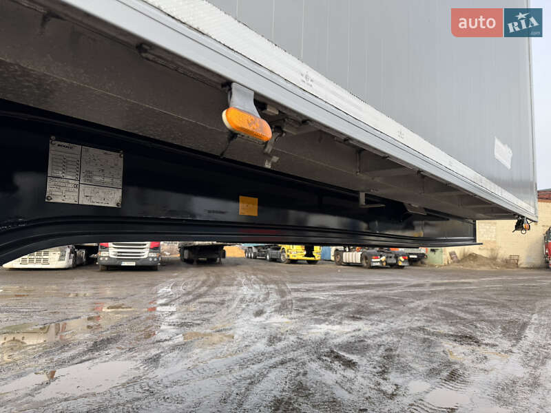 Зерновоз - полуприцеп Benalu Optiliner 2016 в Луцке