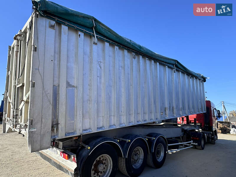 Зерновоз - полуприцеп Benalu TF34C1 2000 в Львове