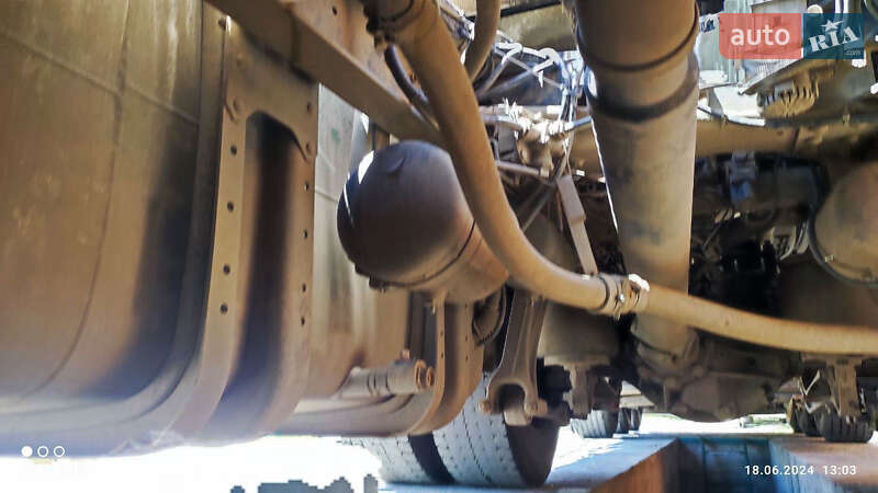 Самоскид напівпричіп Benalu TF34C1 1999 в Миколаєві