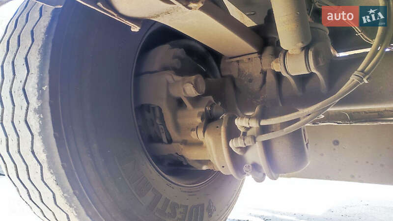 Самоскид напівпричіп Benalu TF34C1 1999 в Миколаєві