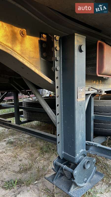 Самосвал полуприцеп Benalu TF34C1 1998 в Киеве