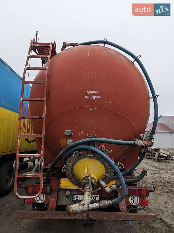 Цистерна полуприцеп Benalu TF 1992 в Кременчуге