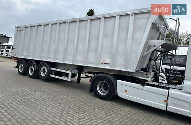 Самосвал полуприцеп Benalu TX39 2012 в Калуше