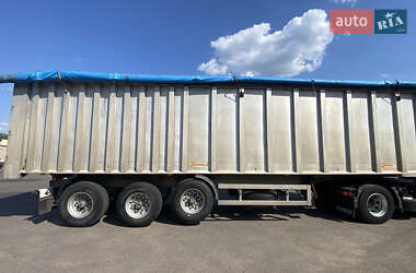 Зерновоз - полуприцеп Benalu TX39 2001 в 