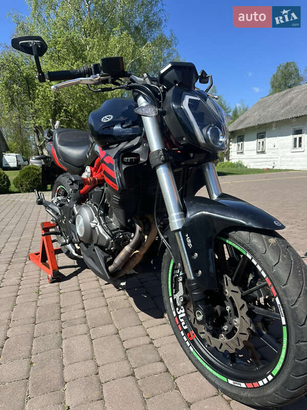 Мотоцикл Без обтекателей (Naked bike) Benelli 302S 2020 в Ратным фото 12 Мотоцикл Без обтекателей (Naked bike) Benelli 302S 2020 в Ратным