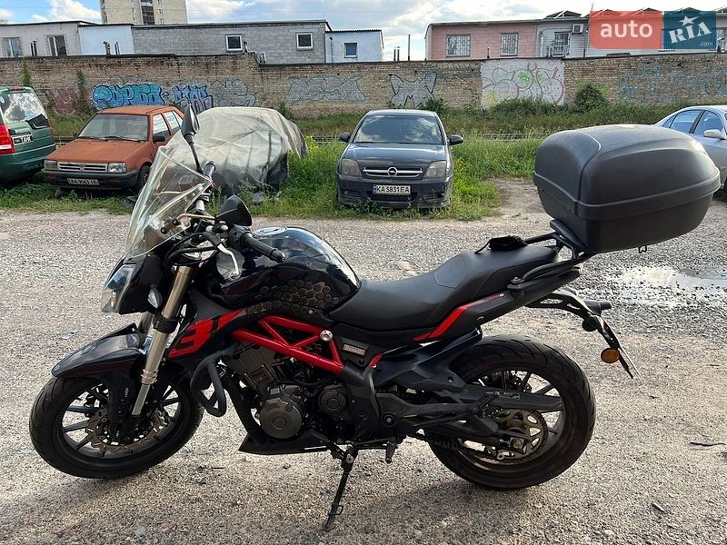 Мотоцикл Без обтекателей (Naked bike) Benelli 302S 2020 в Киеве