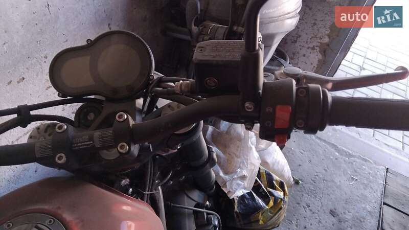 Мотоцикл Классик Benelli Leoncino 500 2019 в 