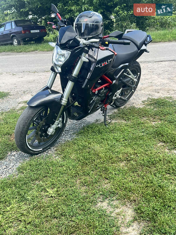 Мотоцикл Без обтекателей (Naked bike) Benelli TNT 25 2018 в 