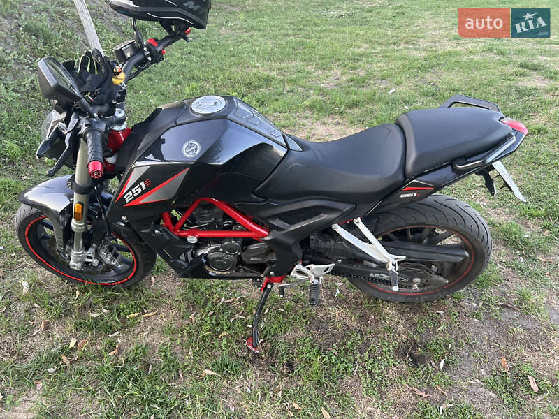 Мотоцикл Без обтекателей (Naked bike) Benelli TNT 25 2020 в Чернигове