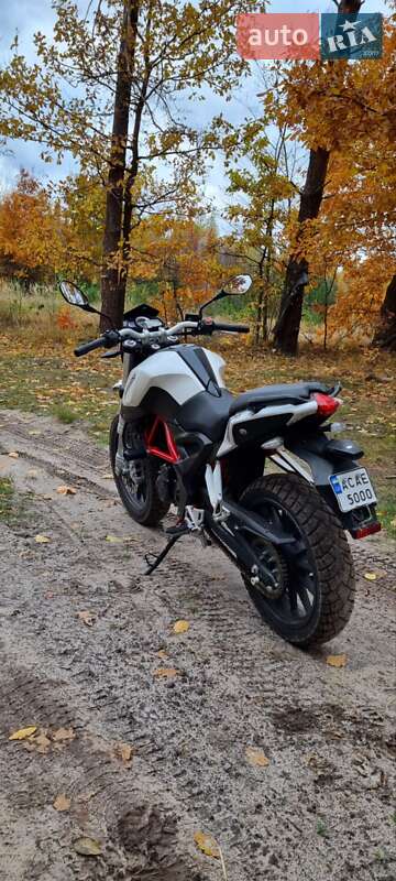 Мотоцикл Без обтекателей (Naked bike) Benelli TNT 25 2020 в Дерно фото 6 Мотоцикл Без обтекателей (Naked bike) Benelli TNT 25 2020 в Дерно