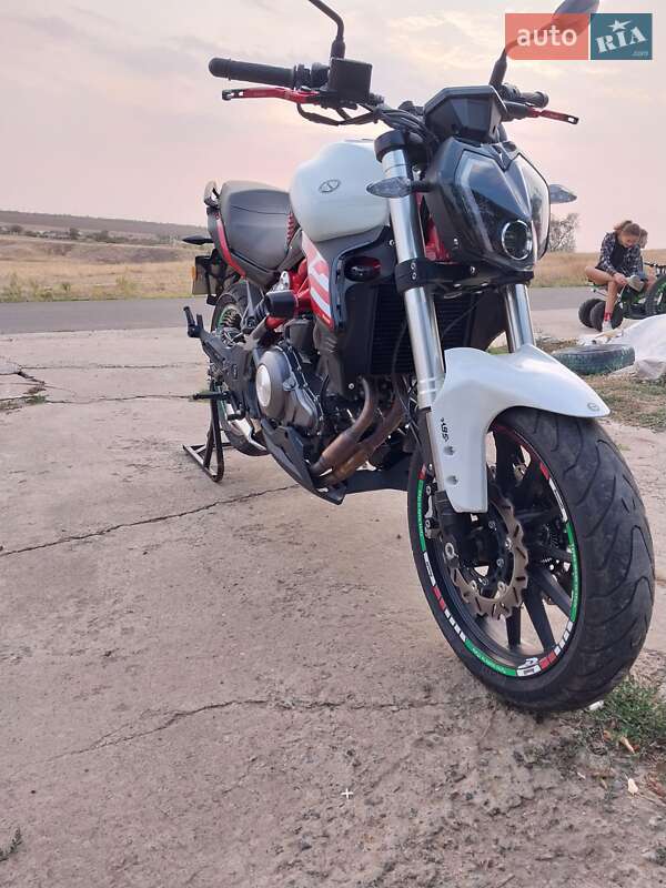 Мотоцикл Классик Benelli TNT 302S 2020 в Одессе