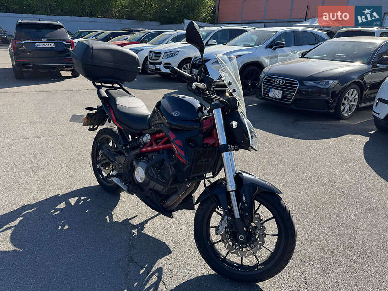 Мотоцикл Без обтекателей (Naked bike) Benelli TNT 302S 2020 в Киеве