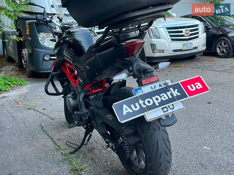 Мотоцикл Без обтекателей (Naked bike) Benelli TNT 302S 2020 в Киеве