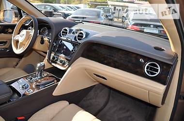 Внедорожник / Кроссовер Bentley Bentayga 2016 в Одессе