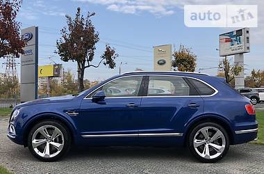 Позашляховик / Кросовер Bentley Bentayga 2018 в 